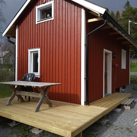 Nyrenoverad Charmig Gaeststuga Med Sovloft I Jaerpen Jarpen Экстерьер фото