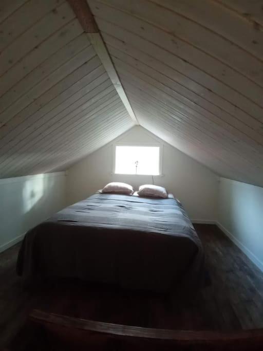 Nyrenoverad Charmig Gaeststuga Med Sovloft I Jaerpen Jarpen Экстерьер фото